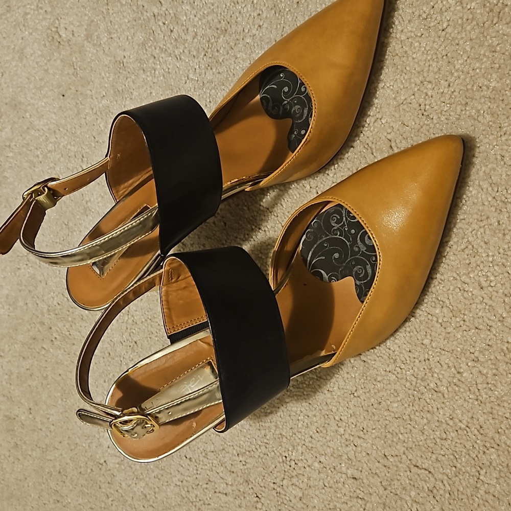 Halogen heels - Picture 1 of 6